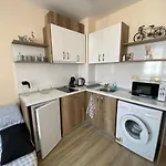 Apolon - Beautiful 400 M To The Apartment Ravda