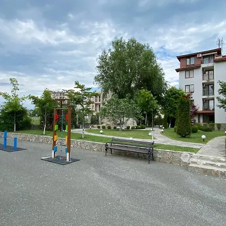 Apolon - Beautiful 400 M To The Beach * Ravda