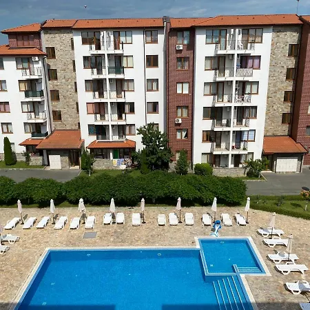 Apolon - Beautiful 400 M To The Beach *