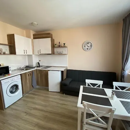 Apolon - Beautiful 400 M To The Beach * Ravda